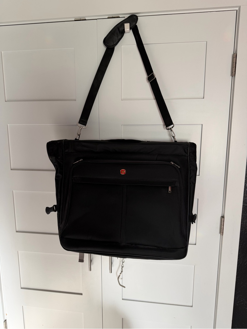 Black Swiss Army Hanging Garment Bag - Professional Travel Briefcase